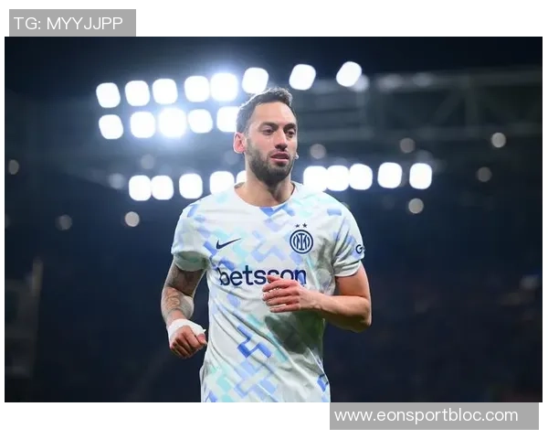 恰尔汗奥卢小腿肌肉疲劳情况稳定俱乐部谨慎应对伤情