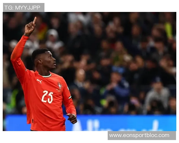 身价7500万的伊尔迪兹转会谈判门德斯与利物浦展开会谈